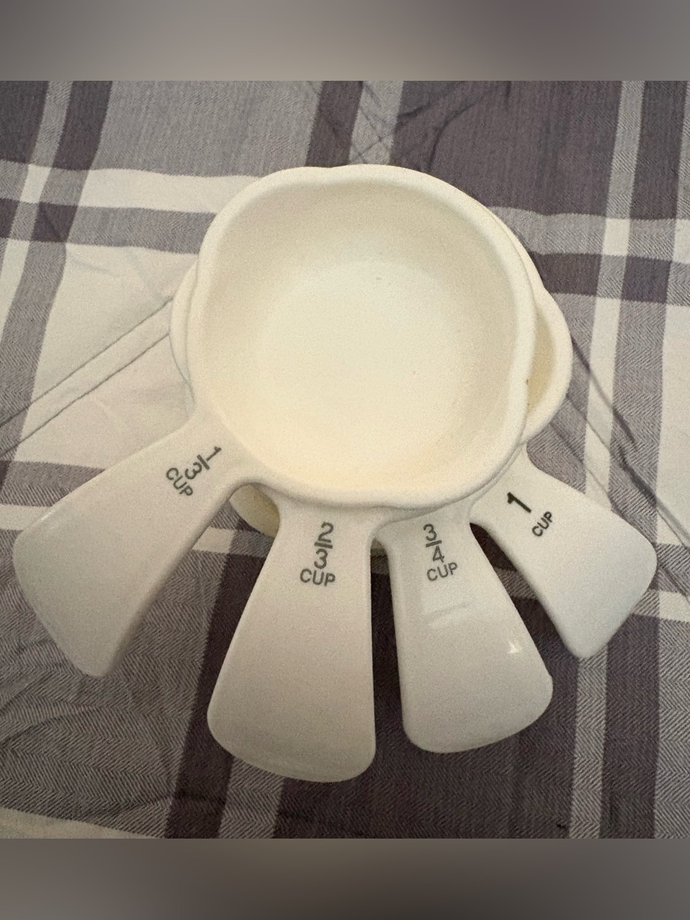 White plastic tupperware Measuring Cup Set - Home Party Supplies